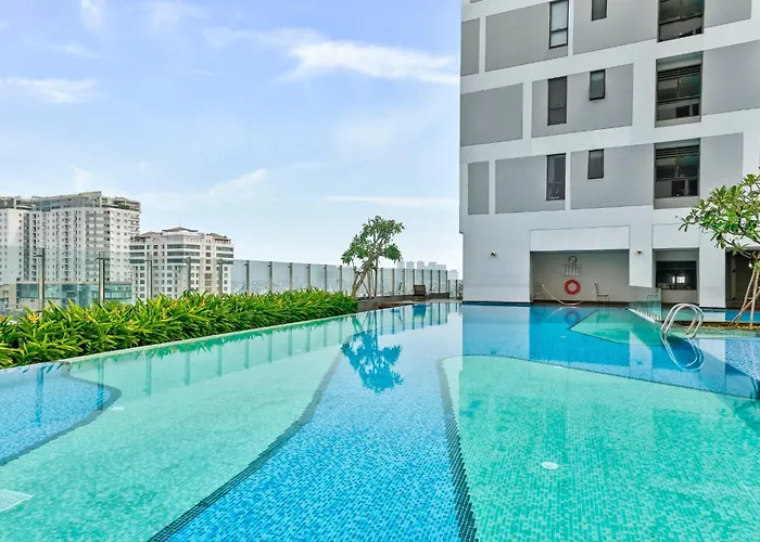 Saigon Authentic Apartments: Infinity Pool & Daily Perks